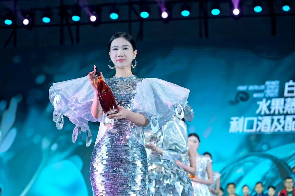 d8517566-2f26-4a28-aa79-f6af708858f7 d8517566-2f26-4a28-aa79-f6af708858f7